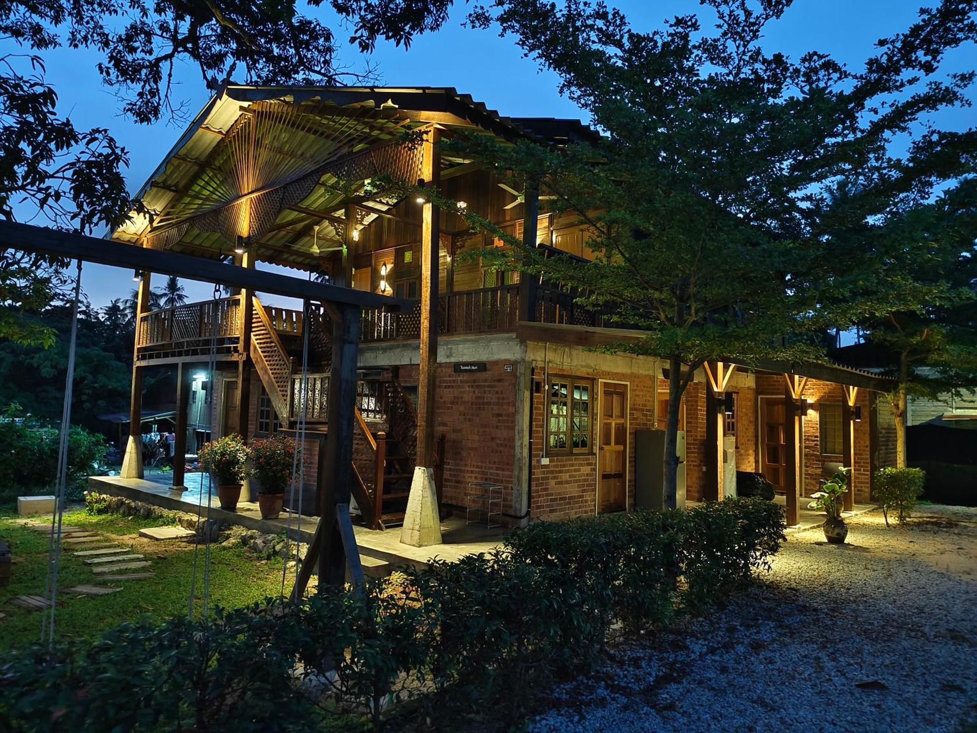 Sayang Di Kaki Bukit Homestay Near Icon City Bukit Mertajam Eksteriør billede